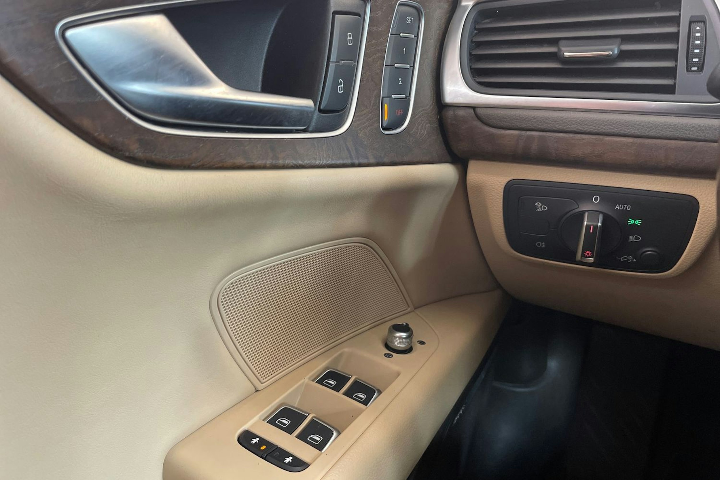 Sininen Audi A7 2011 kuva 20.