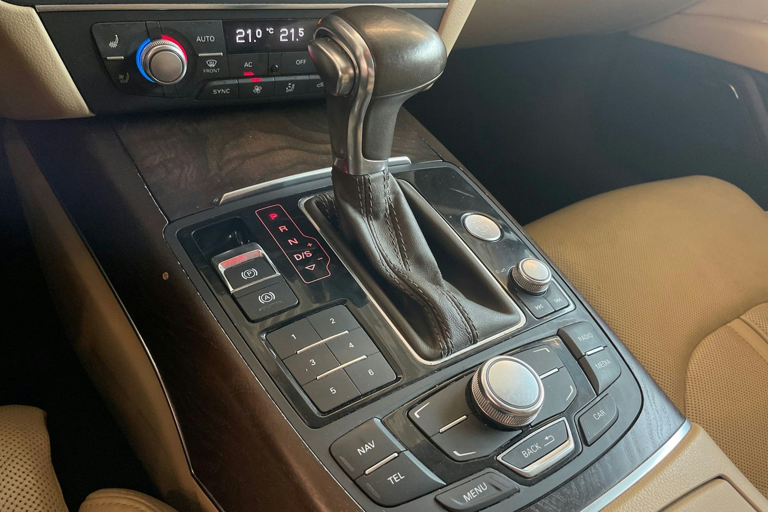 Sininen Audi A7 2011 kuva 23.