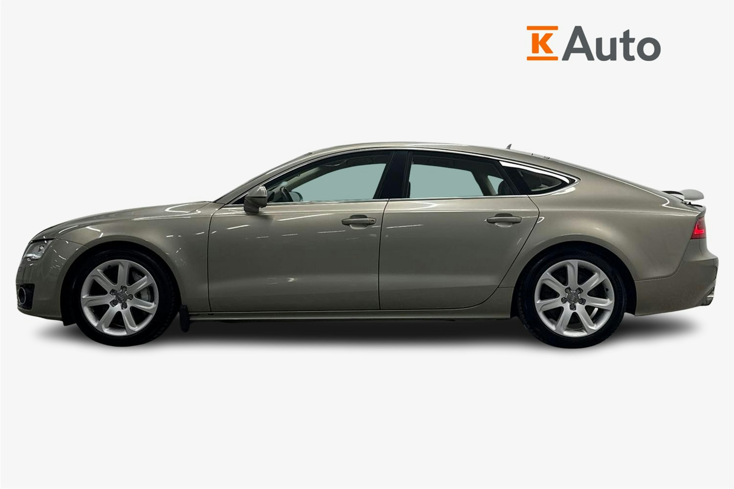 ruskea (beige) Audi A7 2011 kuva 6.
