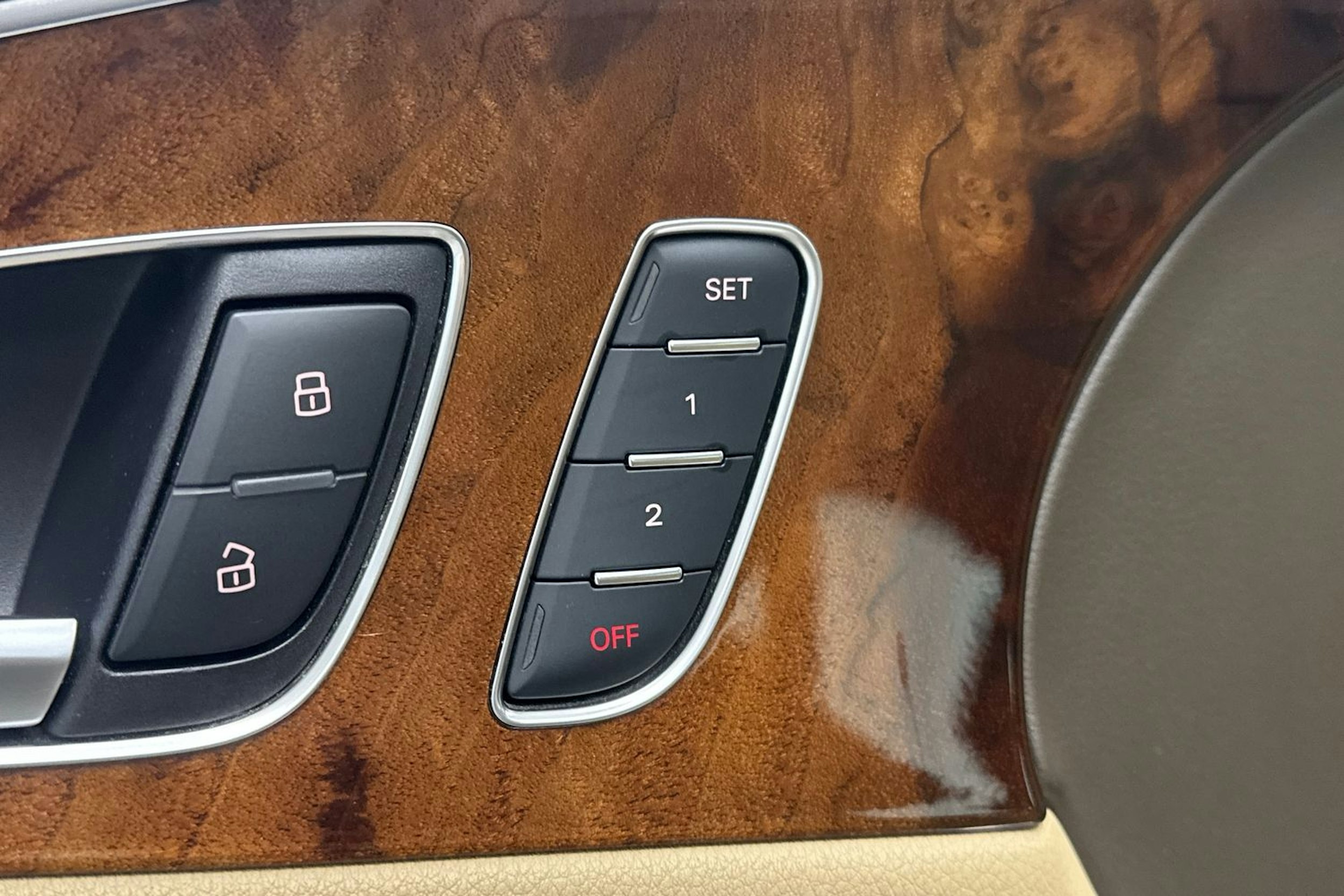 ruskea (beige) Audi A7 2011 kuva 14.