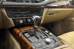ruskea (beige) Audi A7 2011 kuva 21.