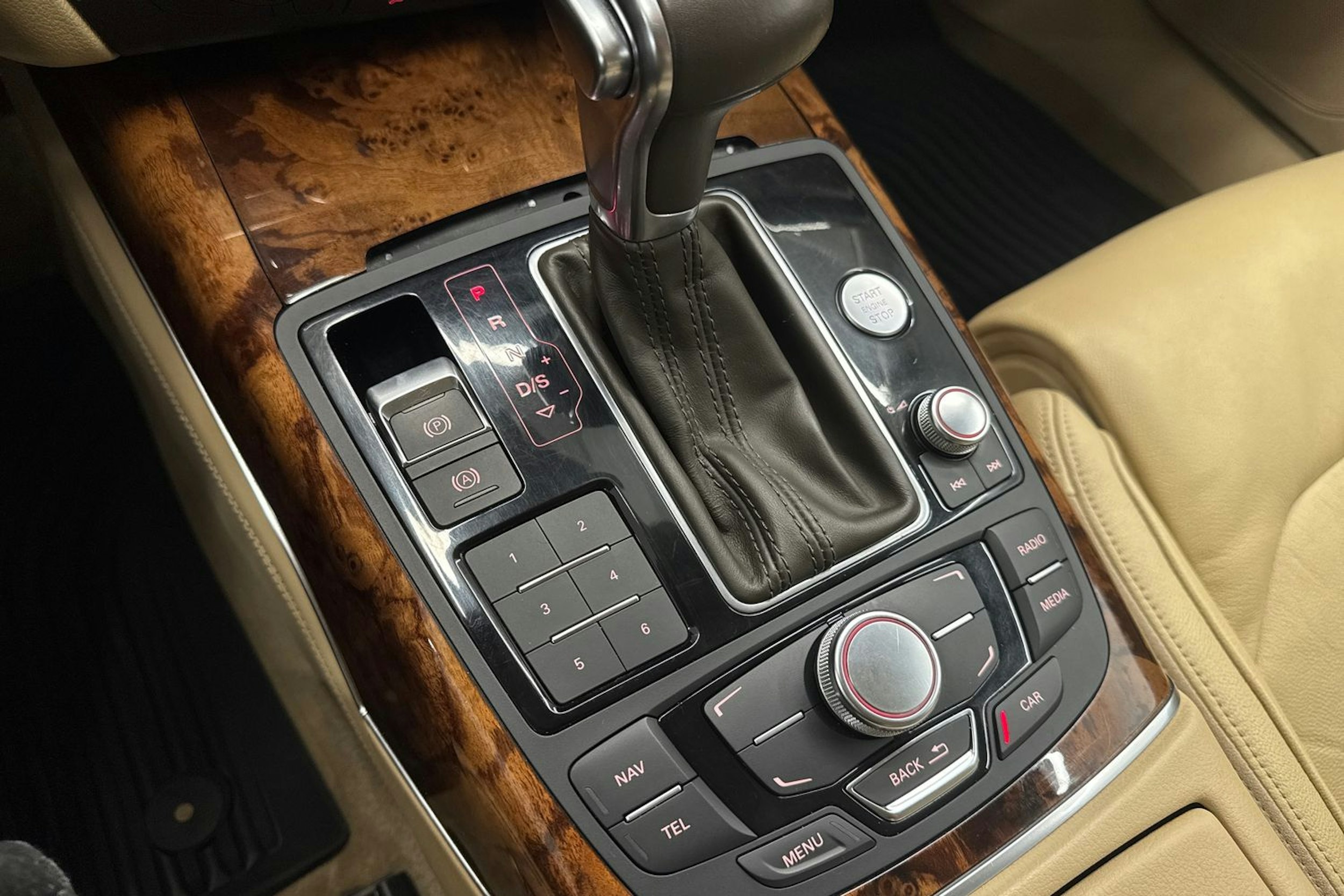 ruskea (beige) Audi A7 2011 kuva 23.