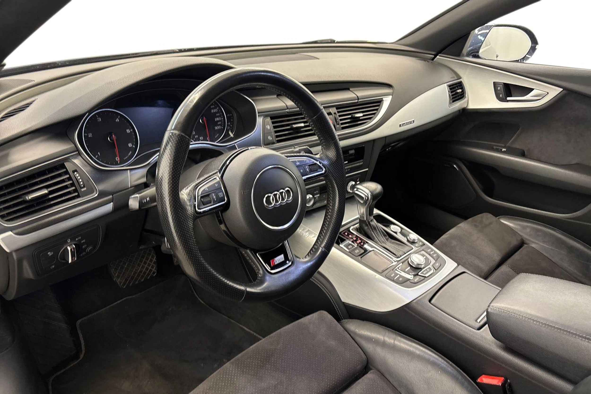 Sininen Audi A7 2012 kuva 6.
