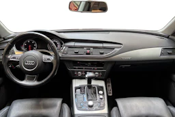 punainen Audi A7 2012 kuva 7.
