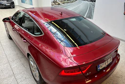 punainen Audi A7 2012 kuva 14.