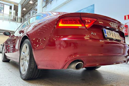 punainen Audi A7 2012 kuva 15.