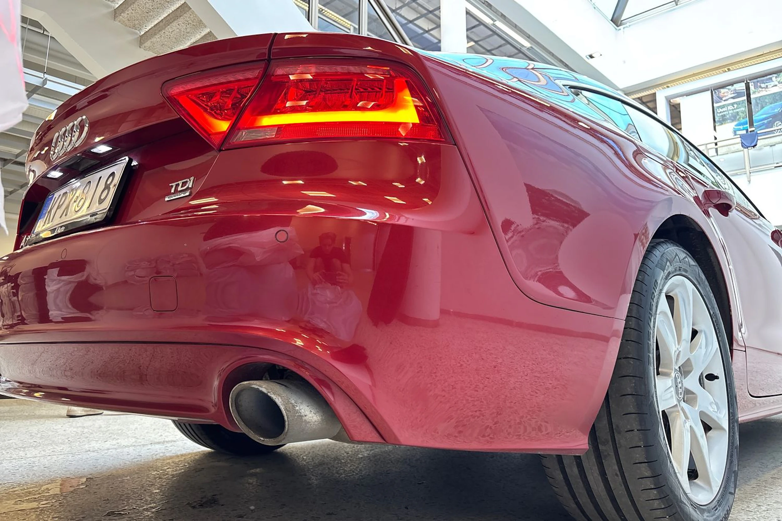 punainen Audi A7 2012 kuva 17.