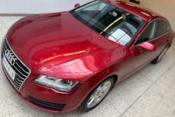 punainen Audi A7 2012 kuva 20.