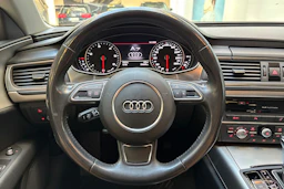 punainen Audi A7 2012 kuva 25.