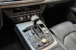 punainen Audi A7 2012 kuva 26.