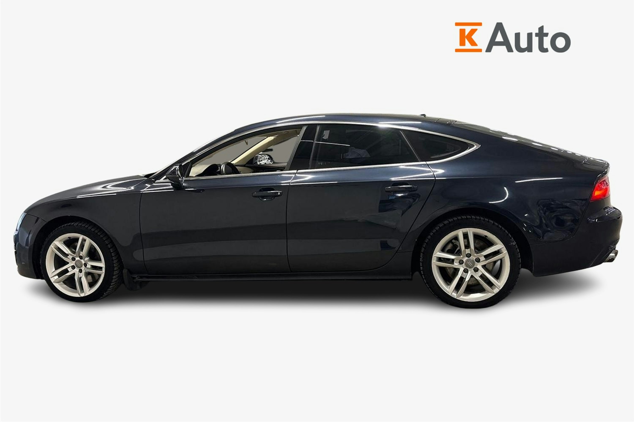 sininen Audi A7 2012 kuva 6.