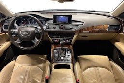 sininen Audi A7 2012 kuva 9.