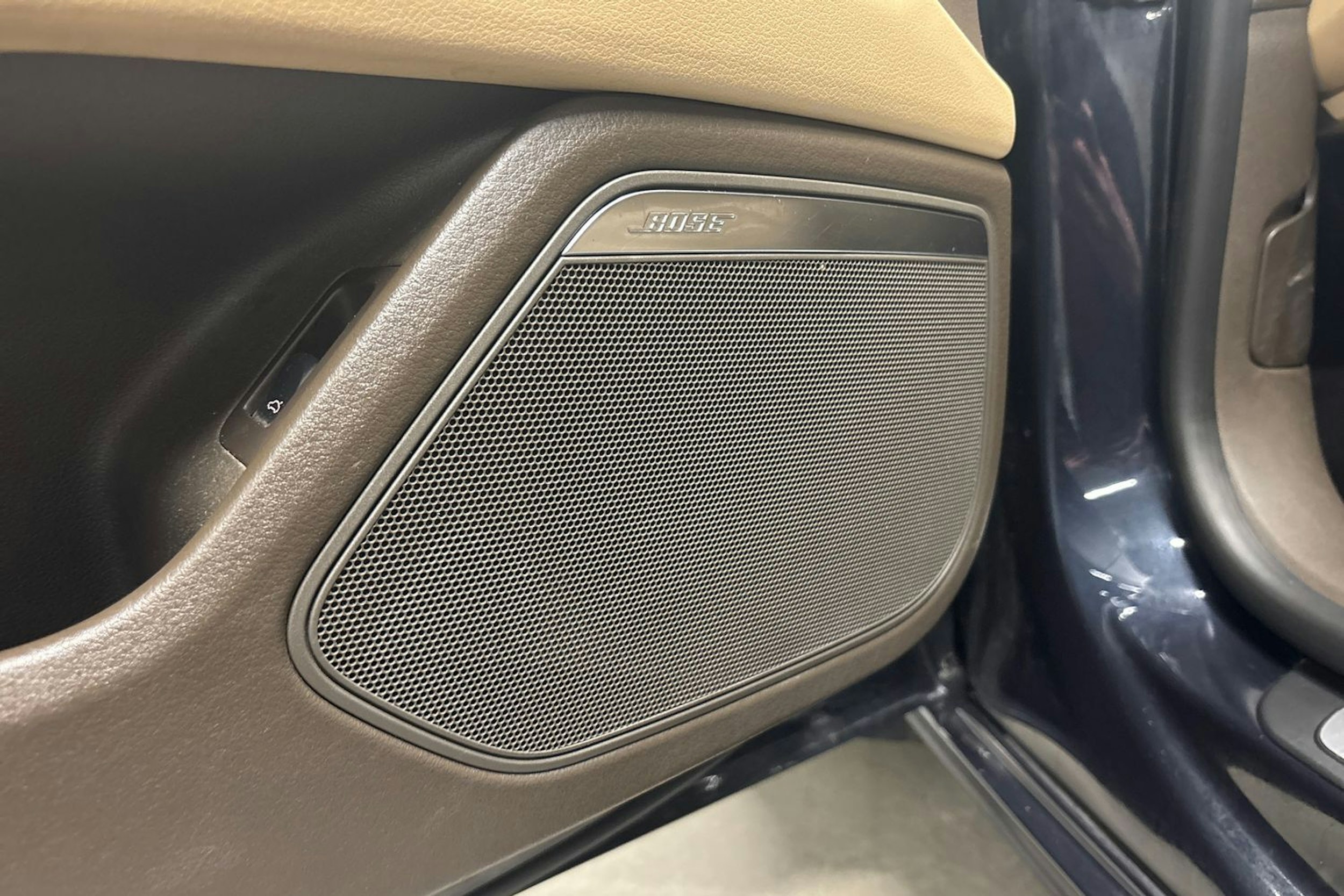 sininen Audi A7 2012 kuva 15.