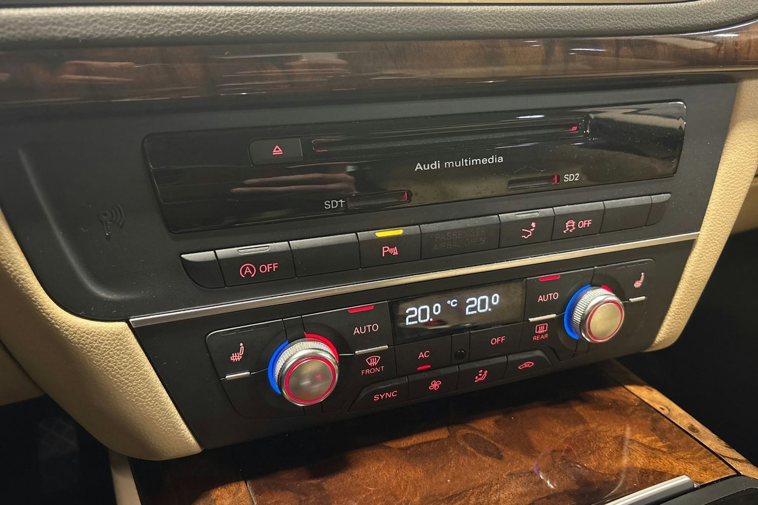 sininen Audi A7 2012 kuva 22.