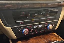 sininen Audi A7 2012 kuva 22.