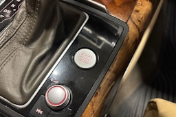 sininen Audi A7 2012 kuva 30.