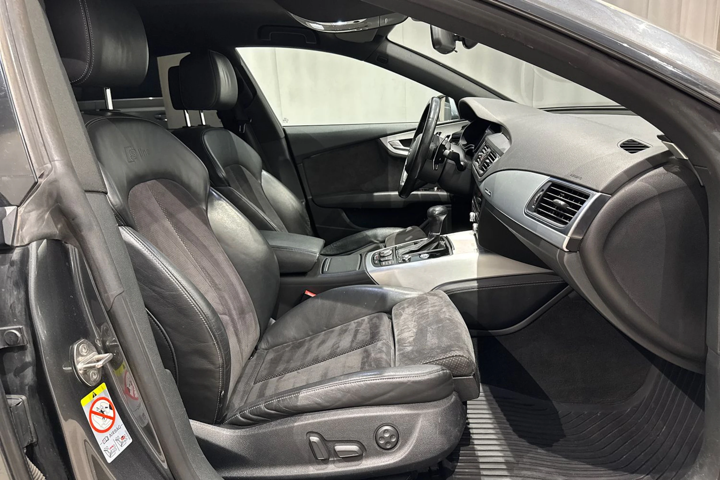 harmaa Audi A7 2013 kuva 18.