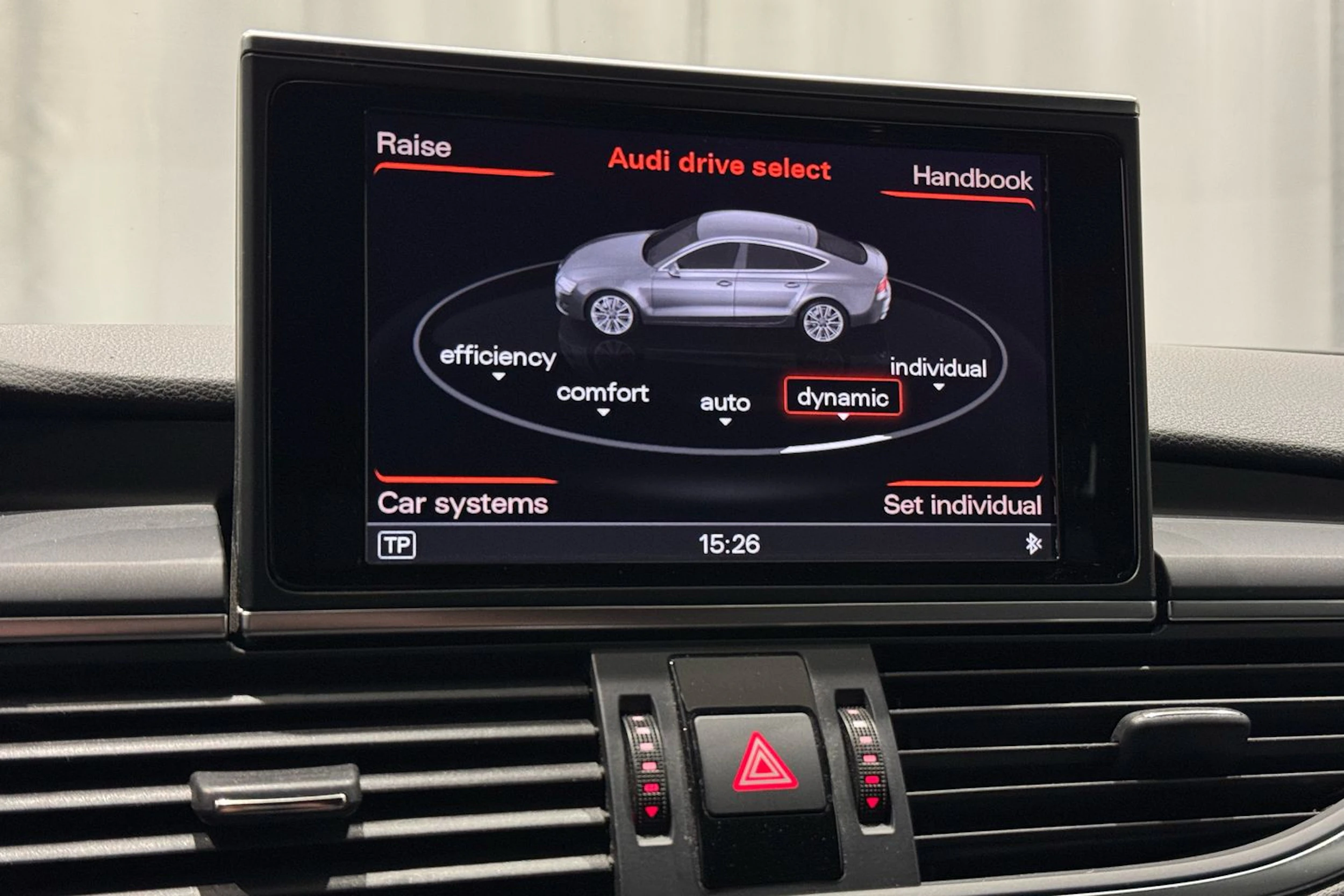 harmaa Audi A7 2013 kuva 28.