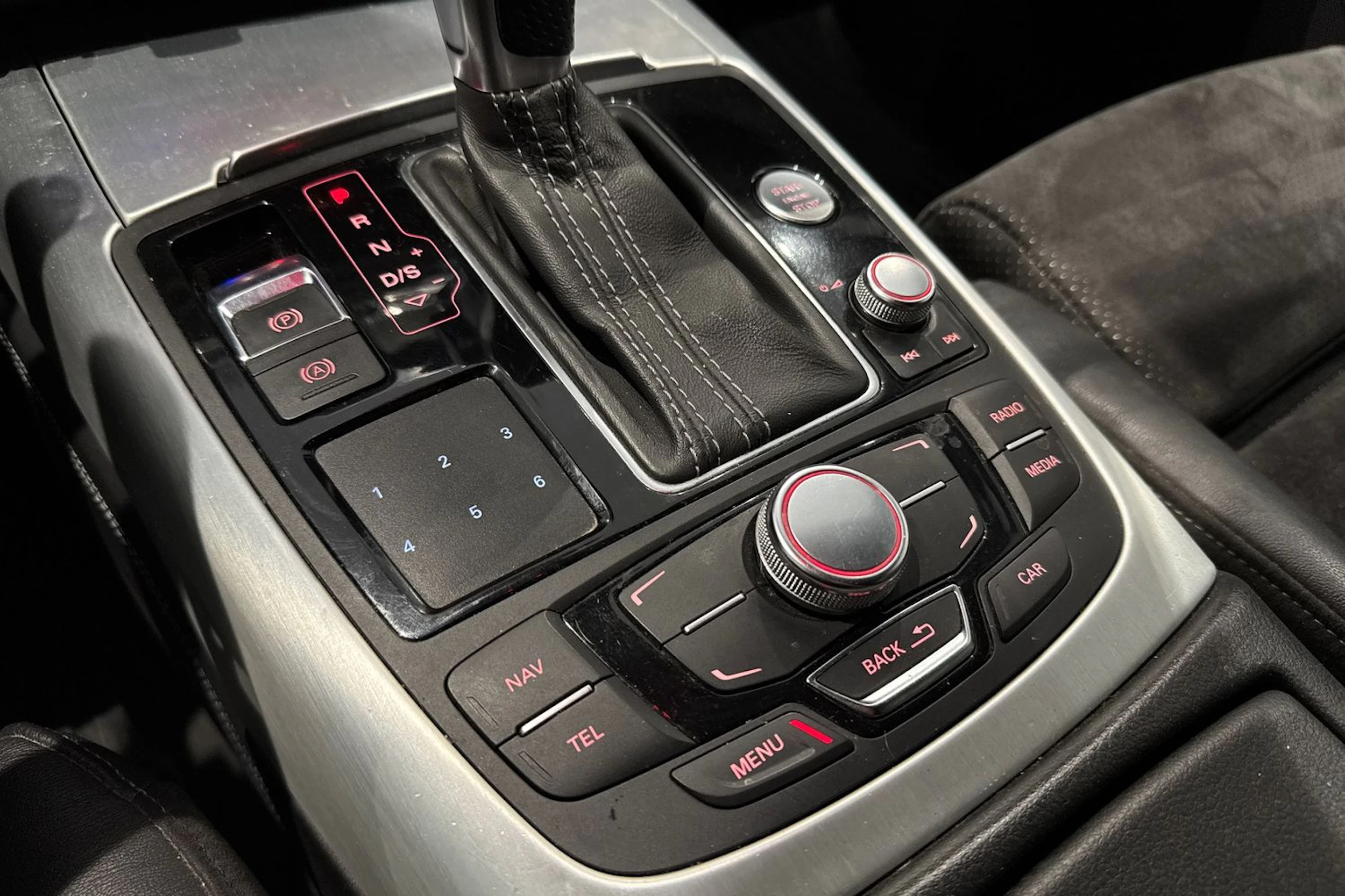 harmaa Audi A7 2013 kuva 30.