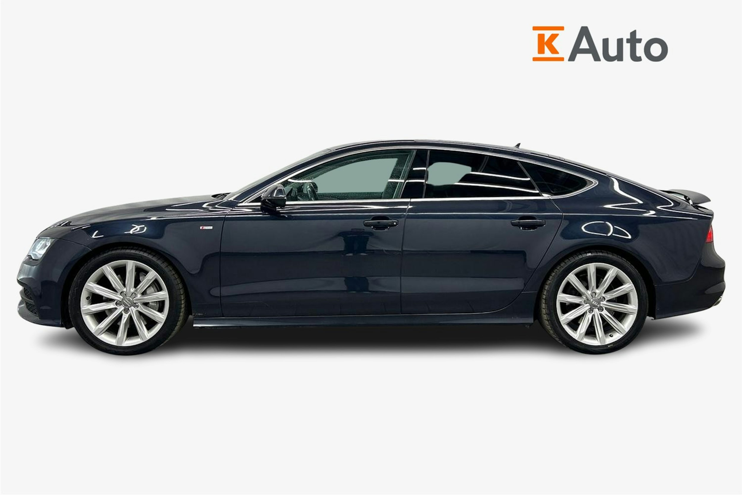 sininen Audi A7 2014 kuva 6.