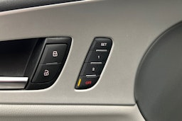 sininen Audi A7 2014 kuva 16.