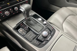 sininen Audi A7 2014 kuva 26.