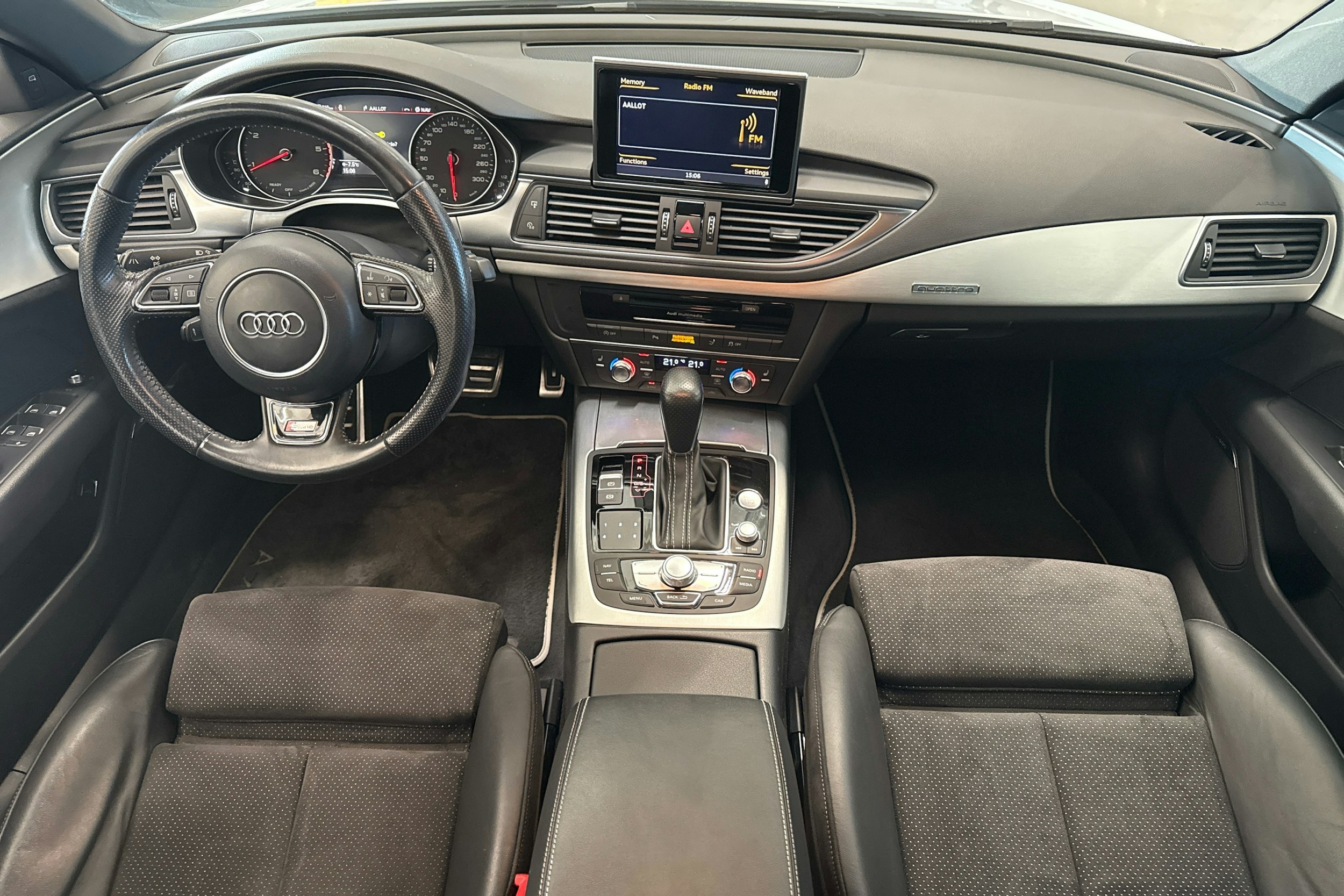 valkoinen Audi A7 2014 kuva 7.