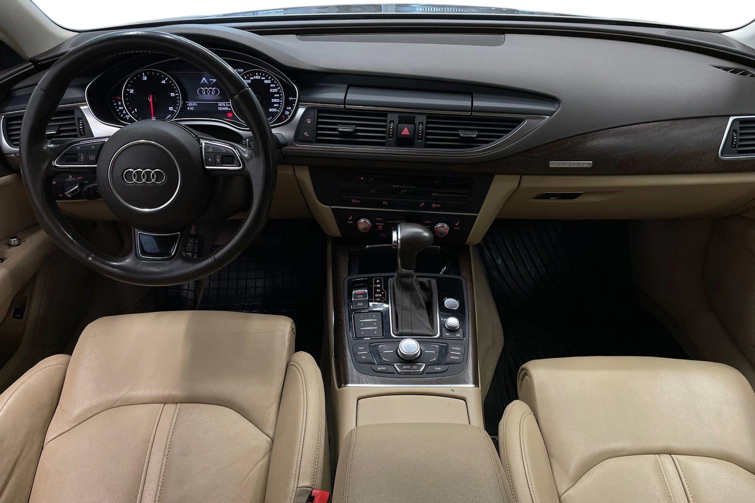 Ruskea (beige) Audi A7 2014 kuva 7.