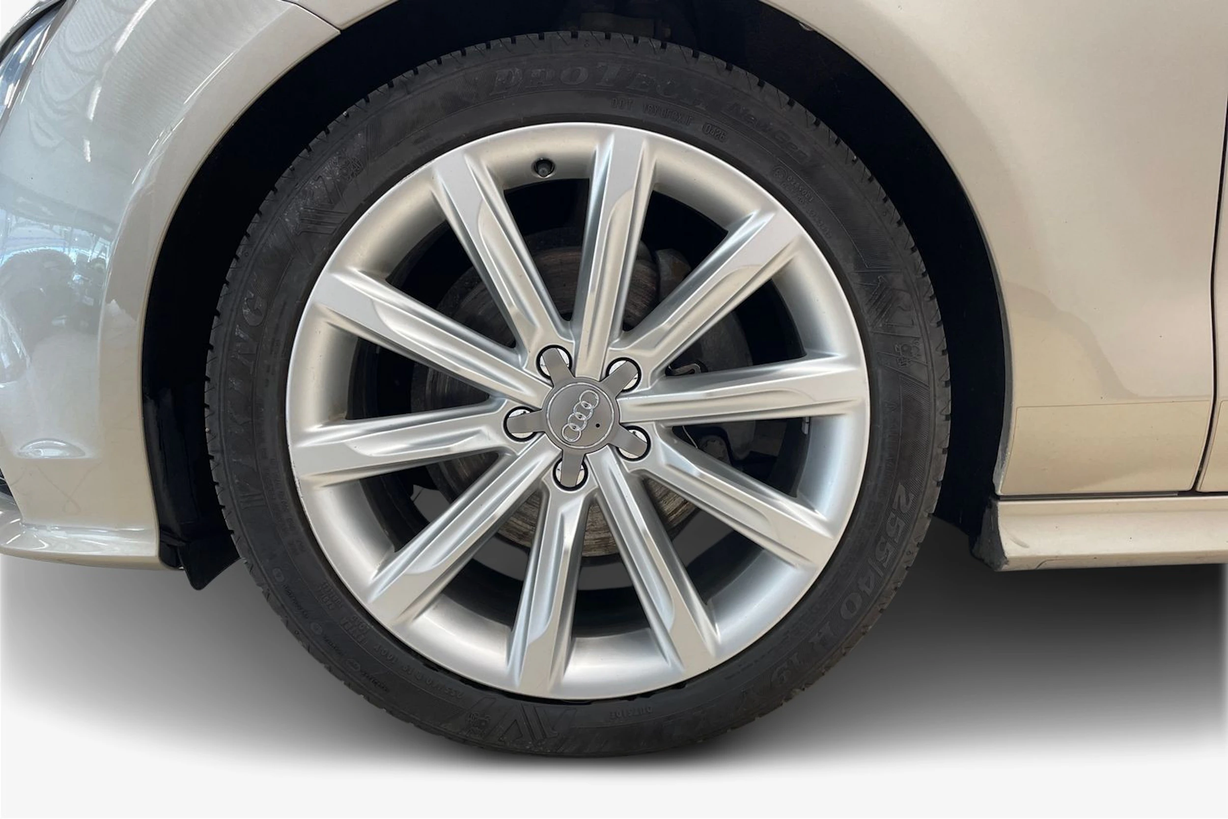 Ruskea (beige) Audi A7 2014 kuva 9.