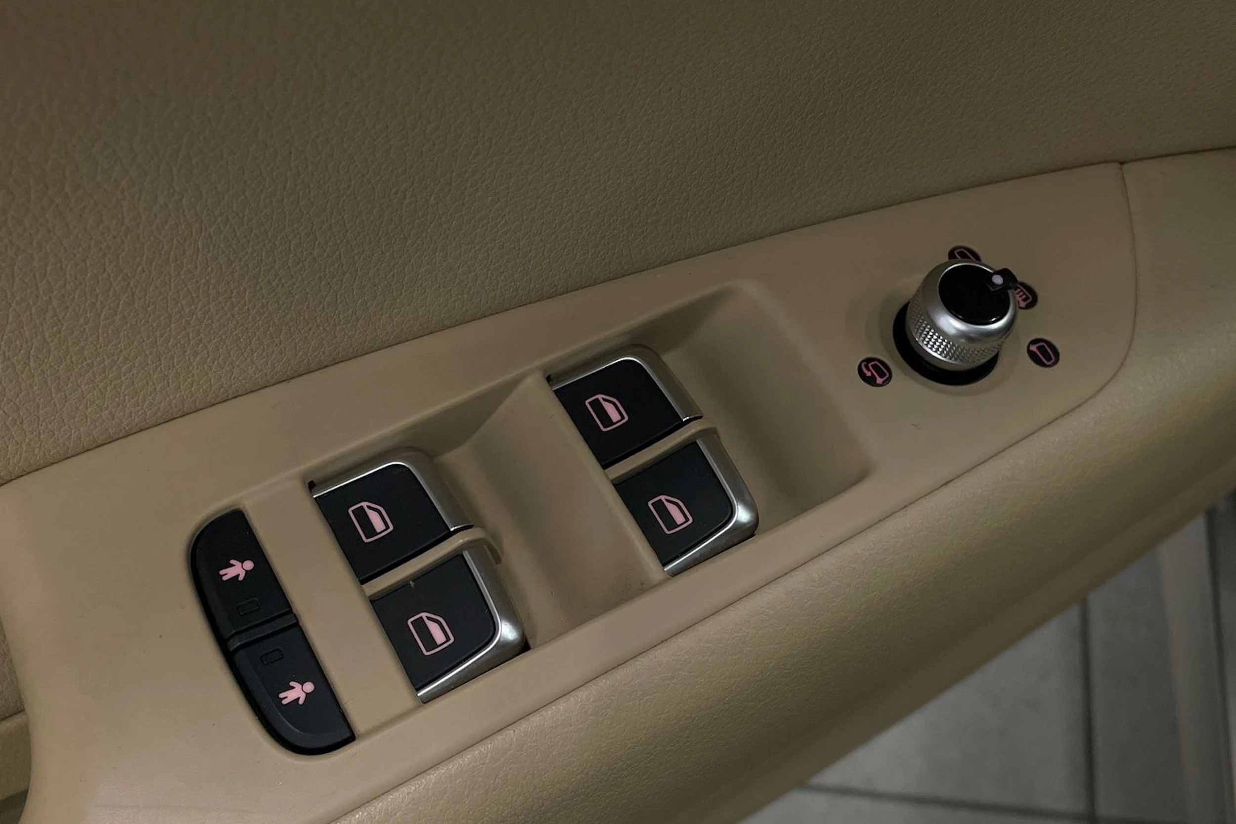 Ruskea (beige) Audi A7 2014 kuva 11.