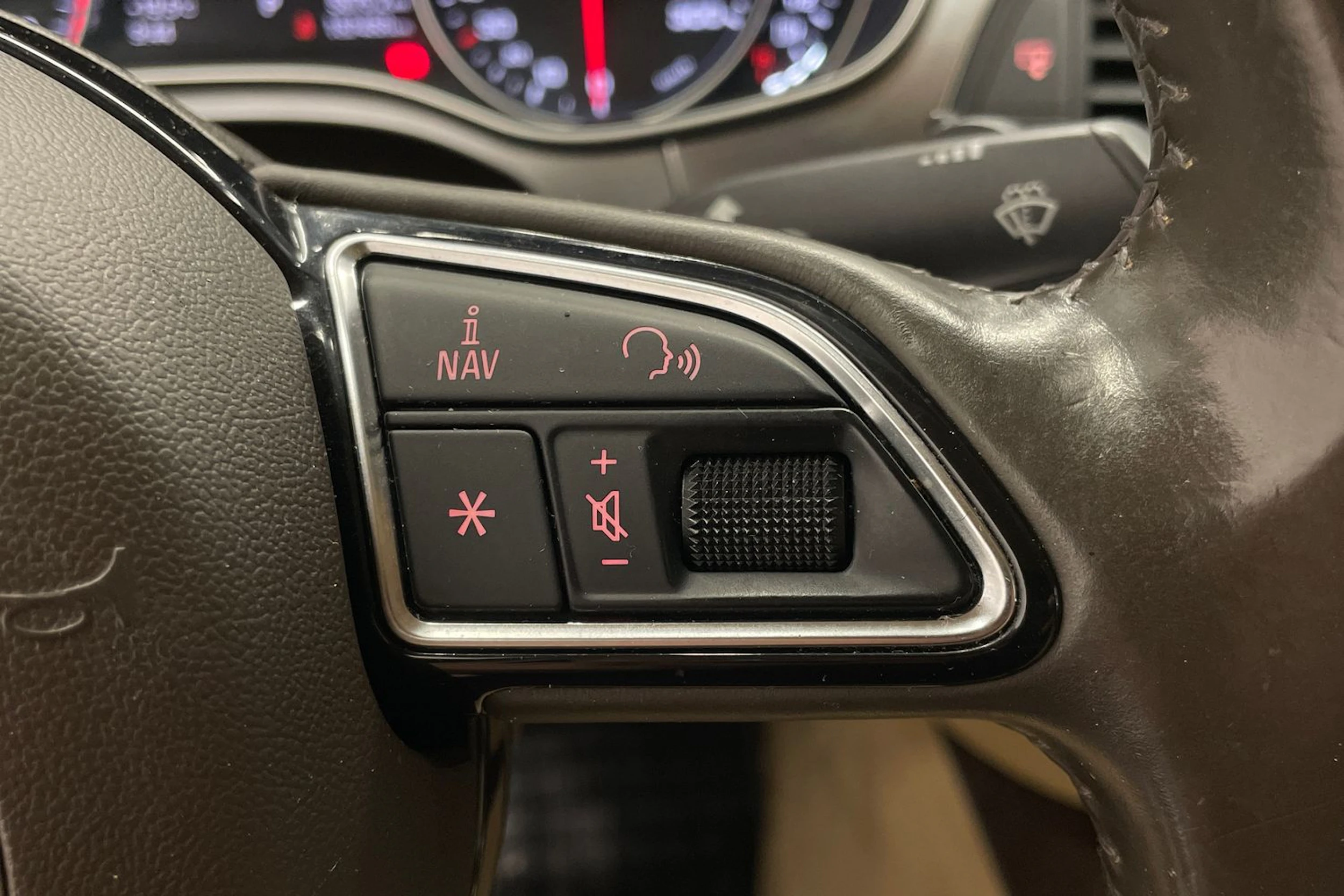 Ruskea (beige) Audi A7 2014 kuva 16.