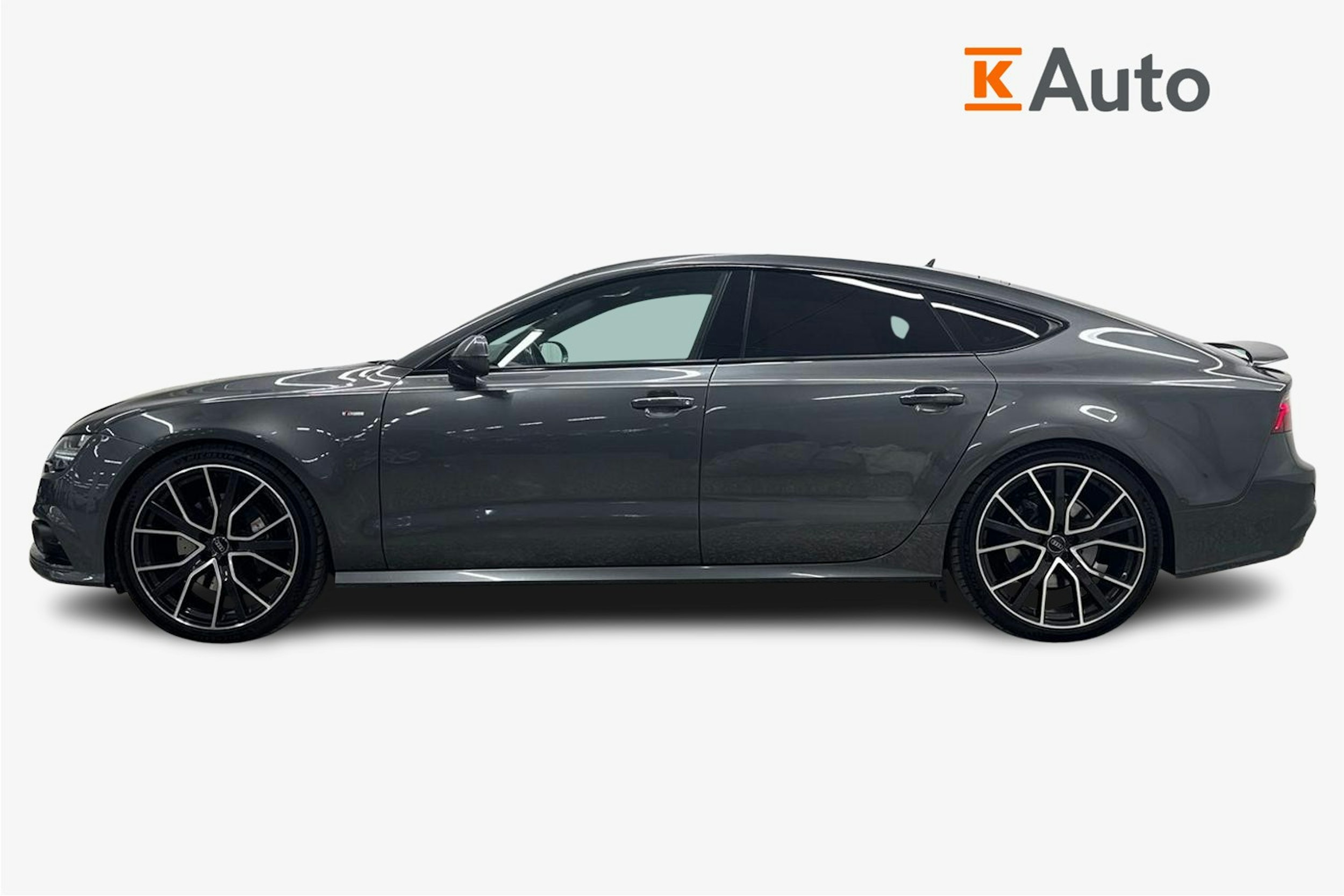 Harmaa Audi A7 2015 kuva 6.