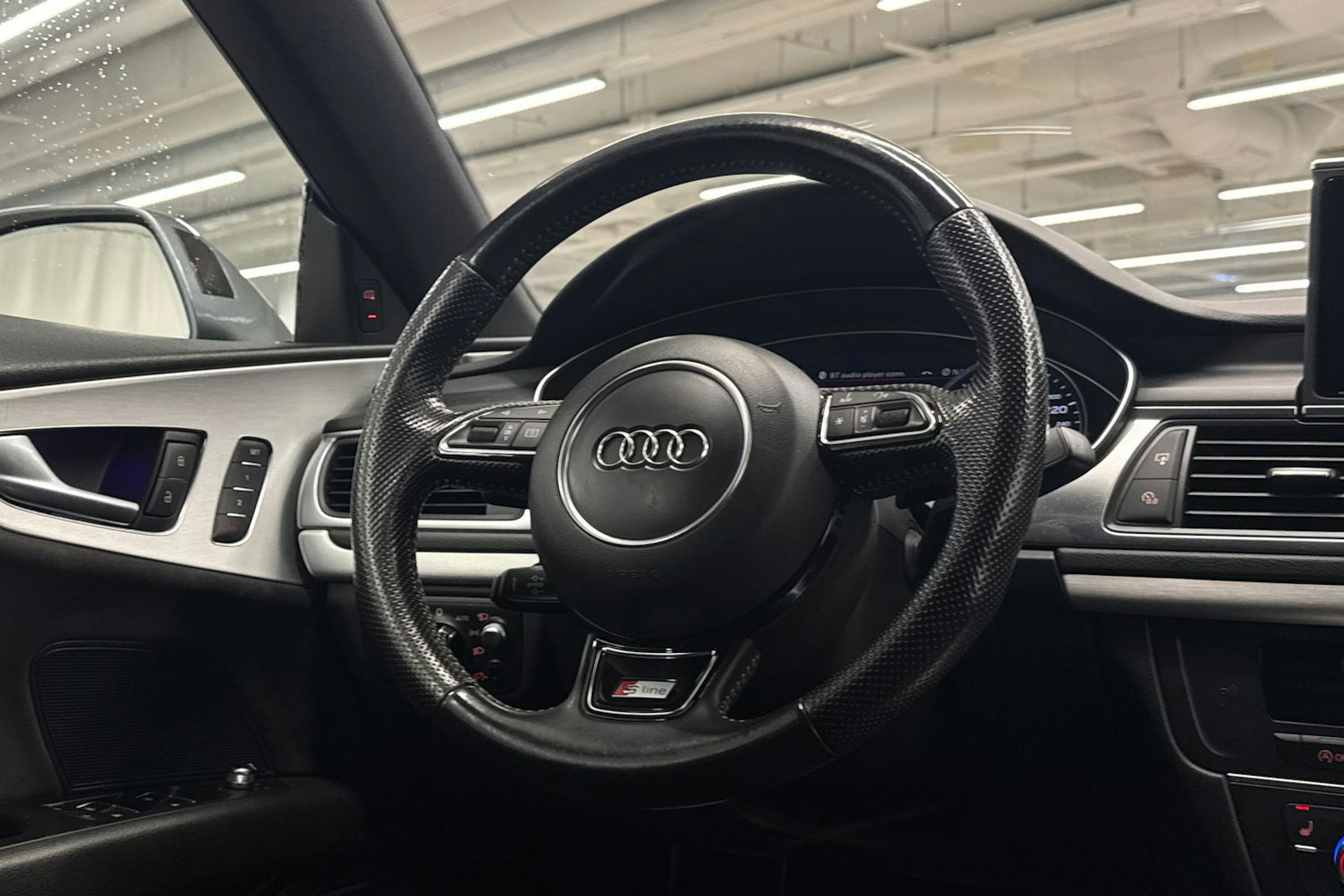 Harmaa Audi A7 2015 kuva 15.