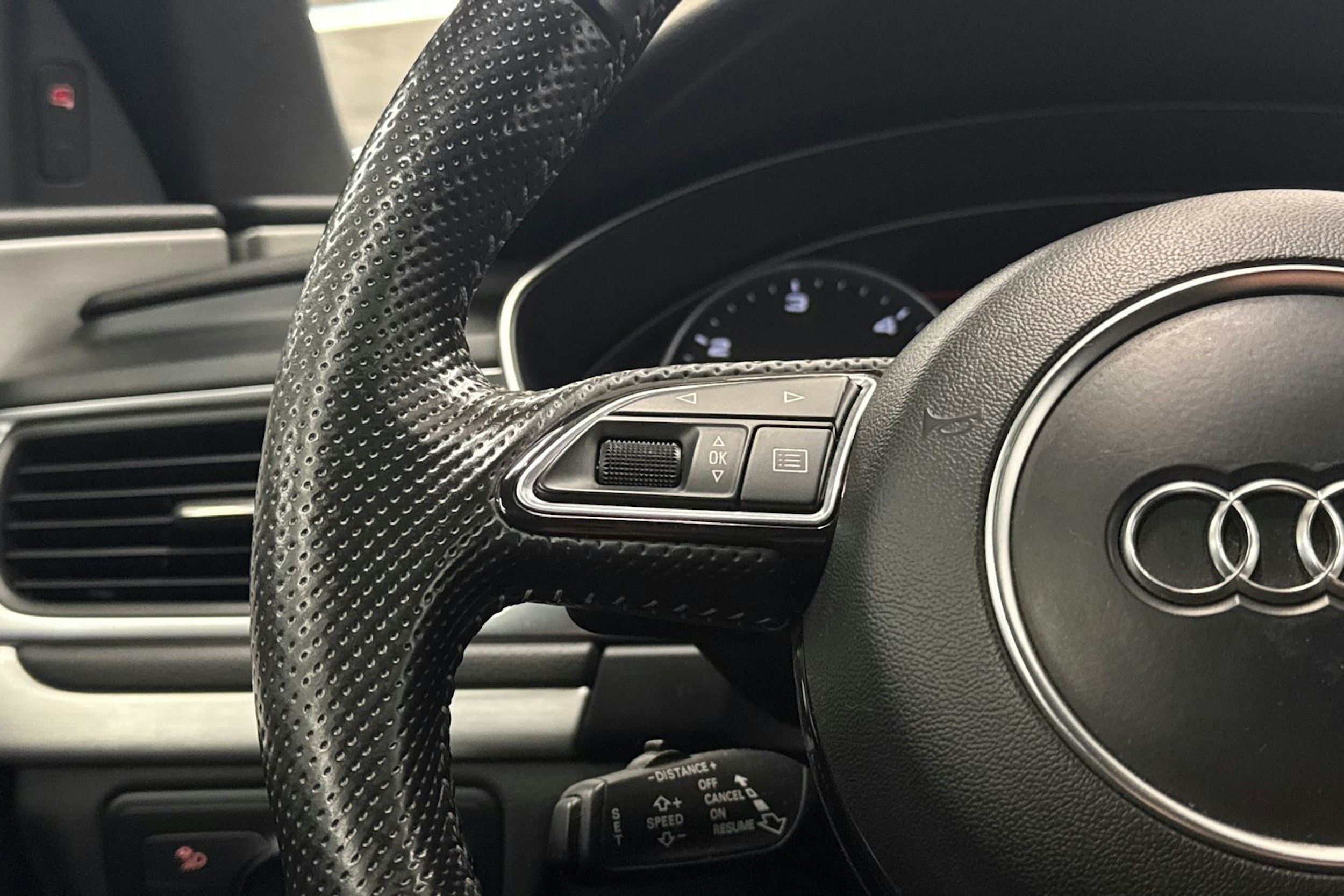 Harmaa Audi A7 2015 kuva 16.