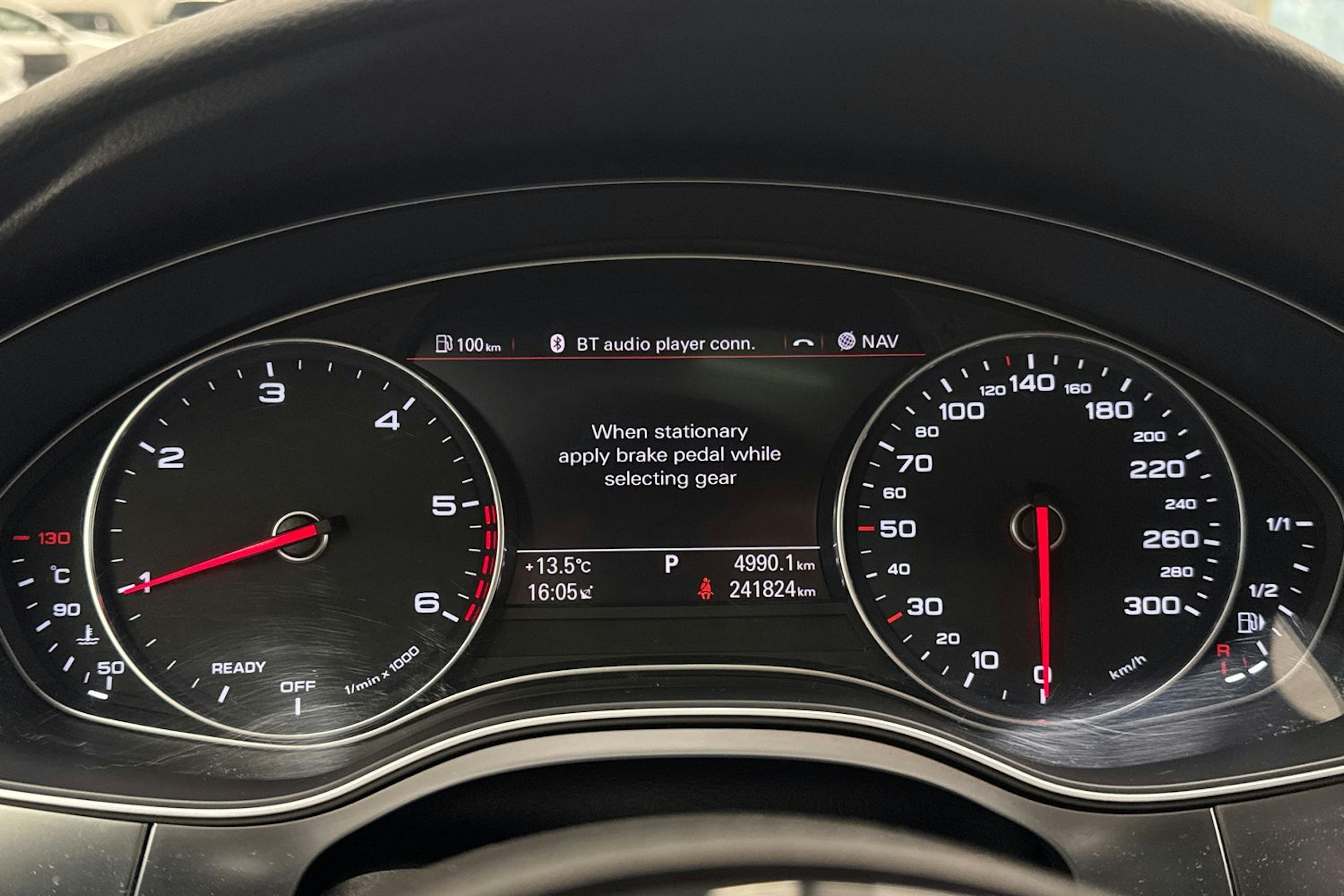 Harmaa Audi A7 2015 kuva 20.