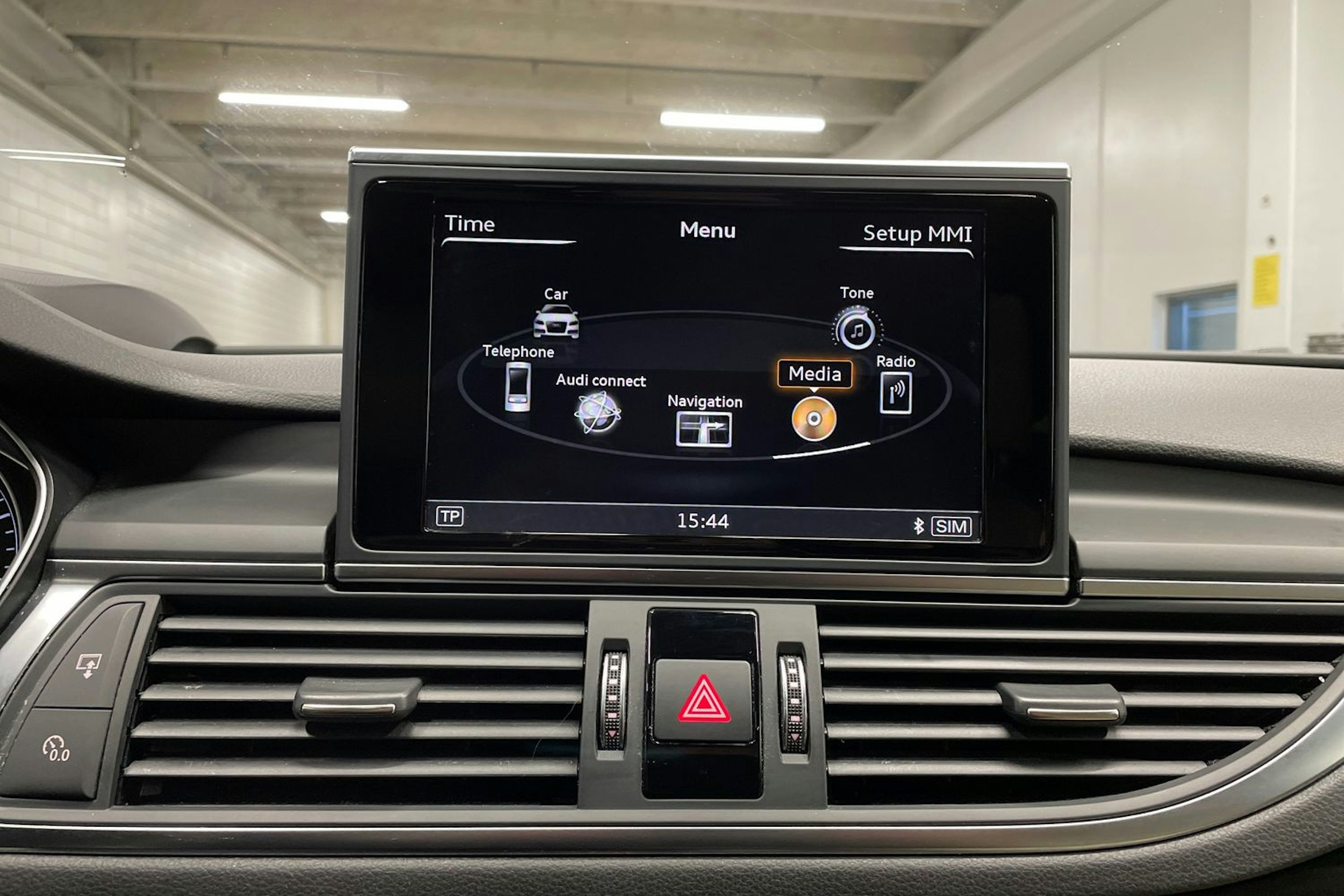 harmaa Audi A7 2015 kuva 17.