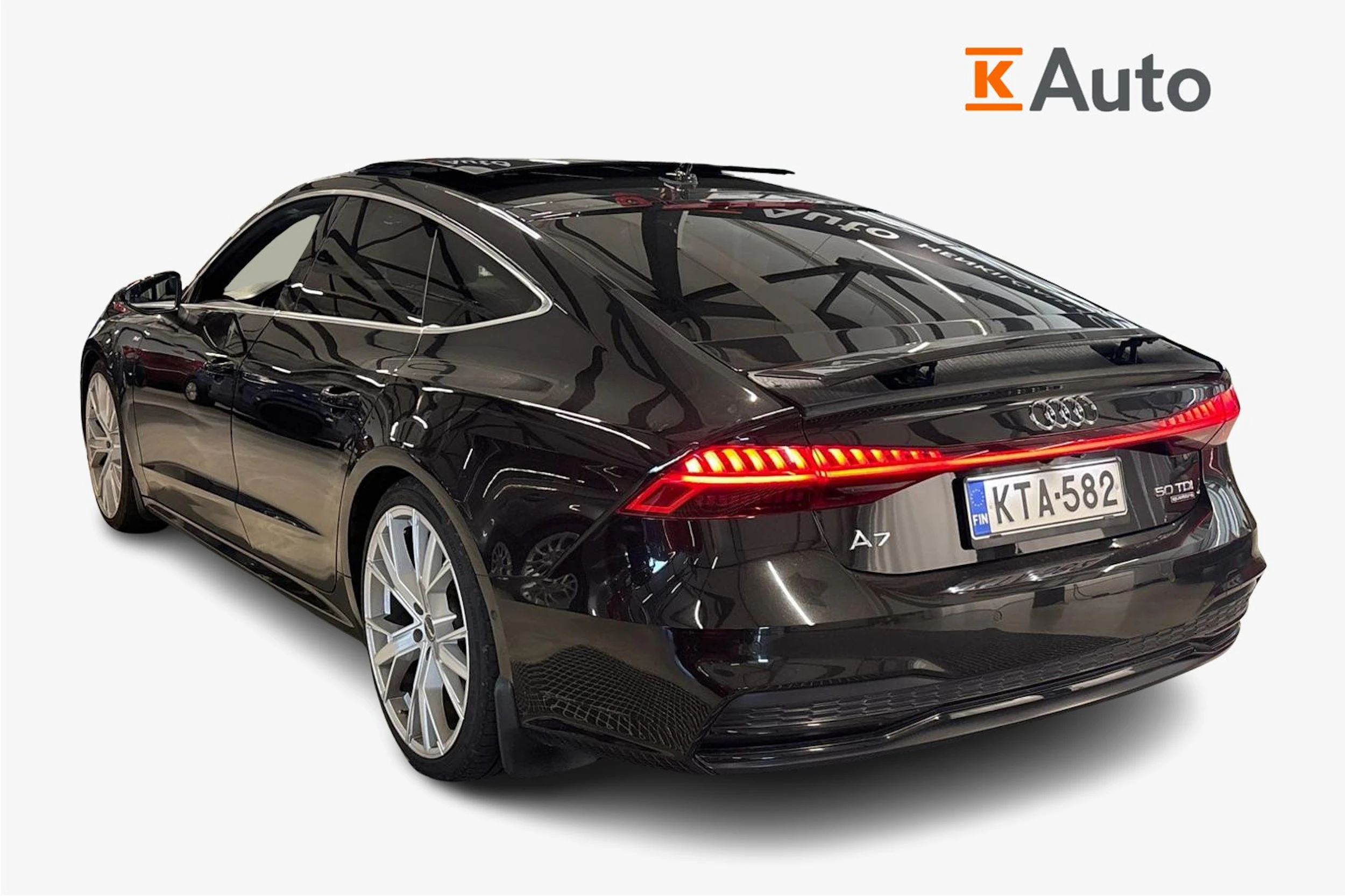 musta Audi A7 2018 kuva 2.