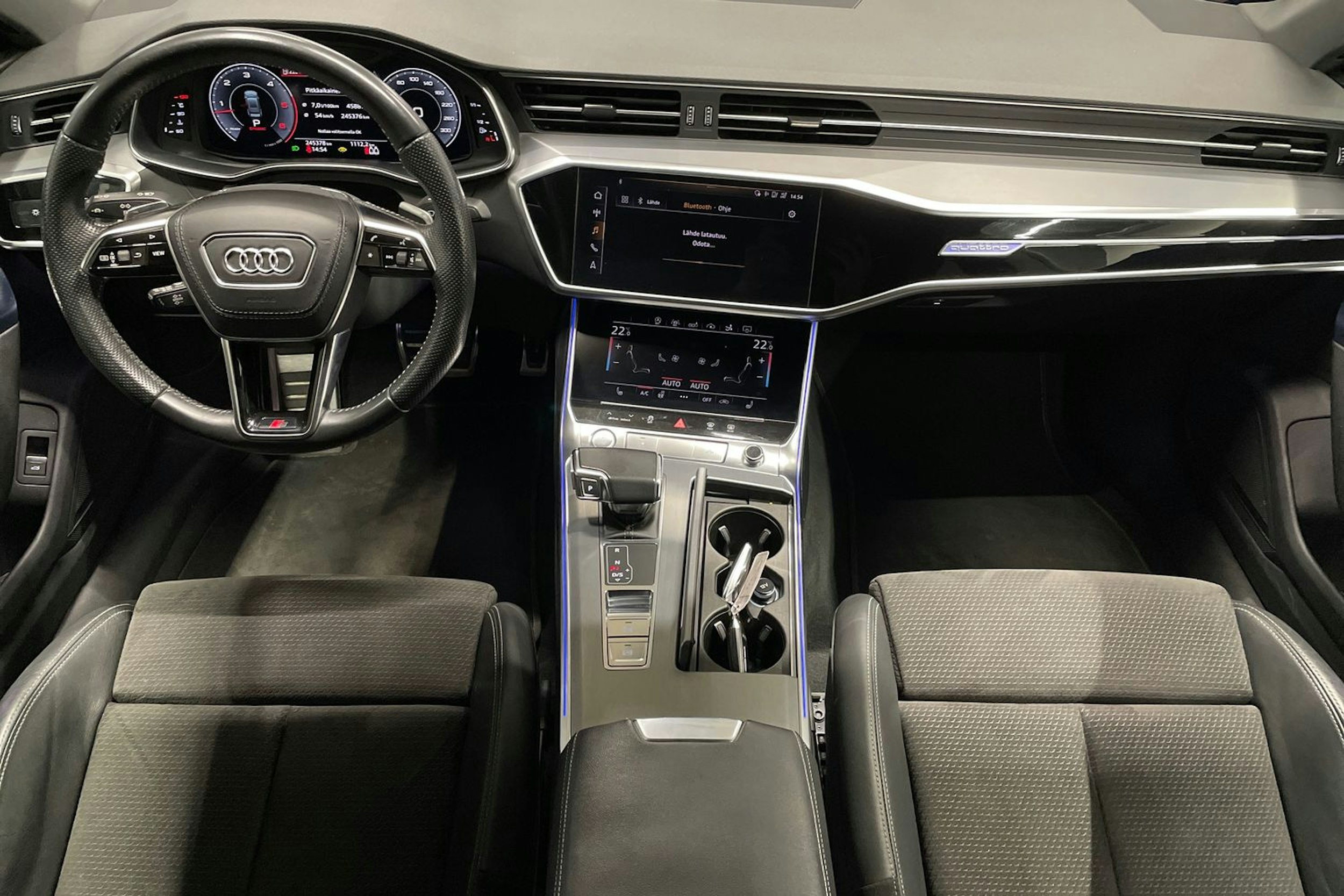 harmaa Audi A7 2018 kuva 9.