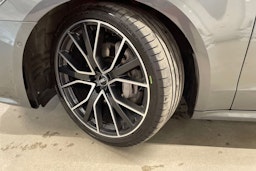harmaa Audi A7 2018 kuva 13.