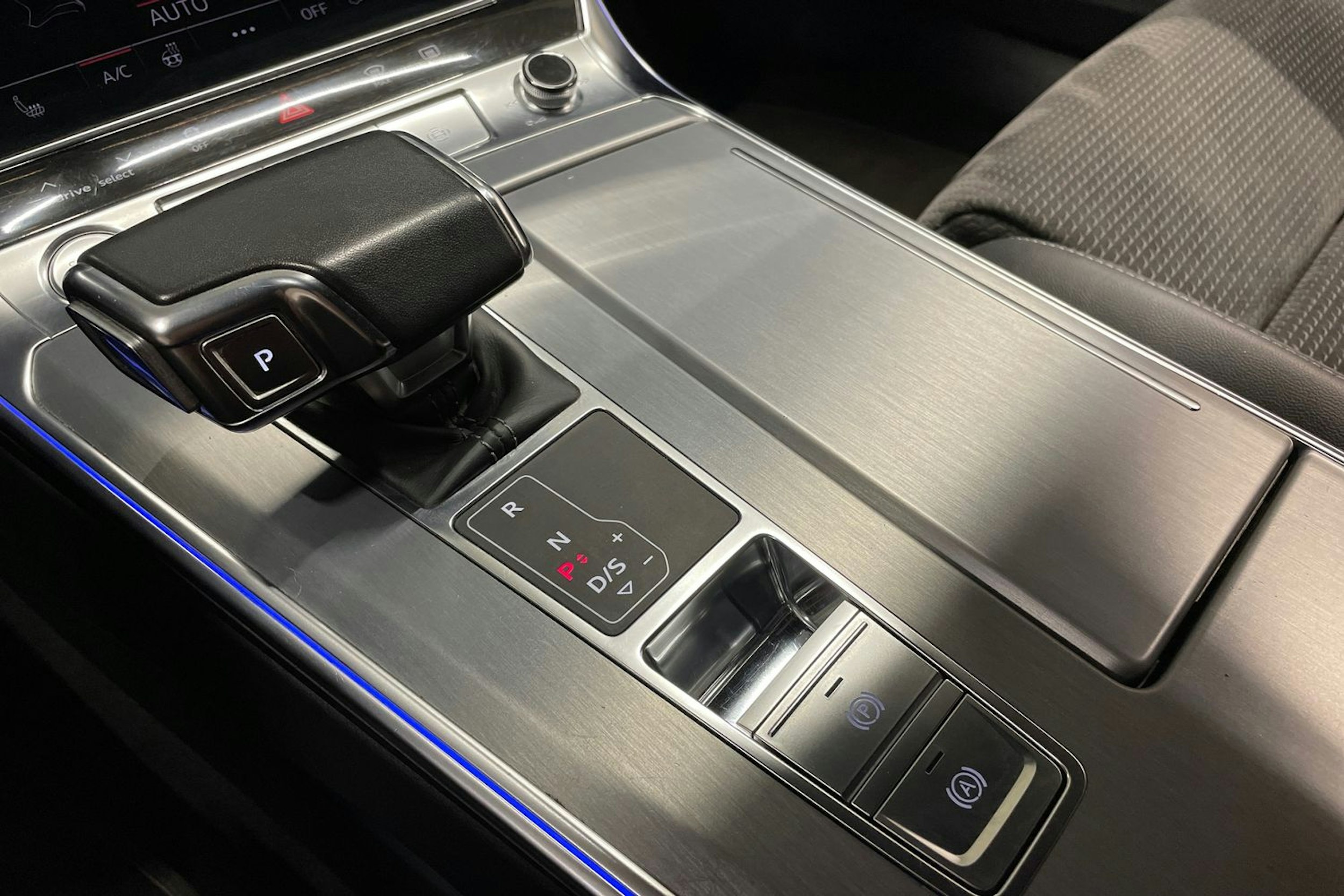 harmaa Audi A7 2018 kuva 21.