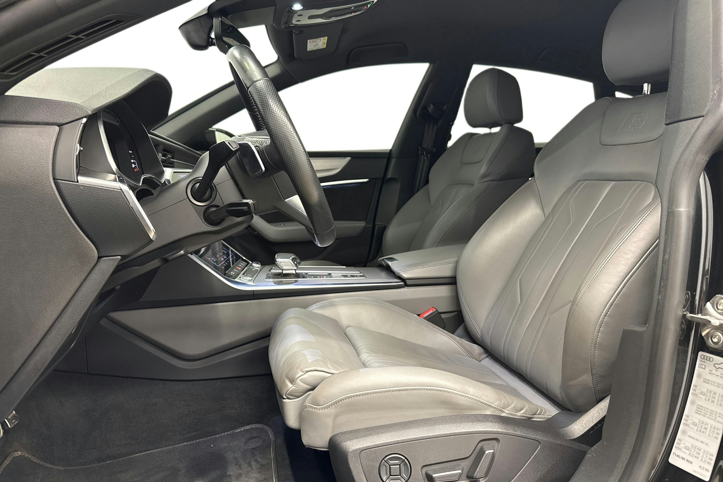 harmaa Audi A7 2019 kuva 18.