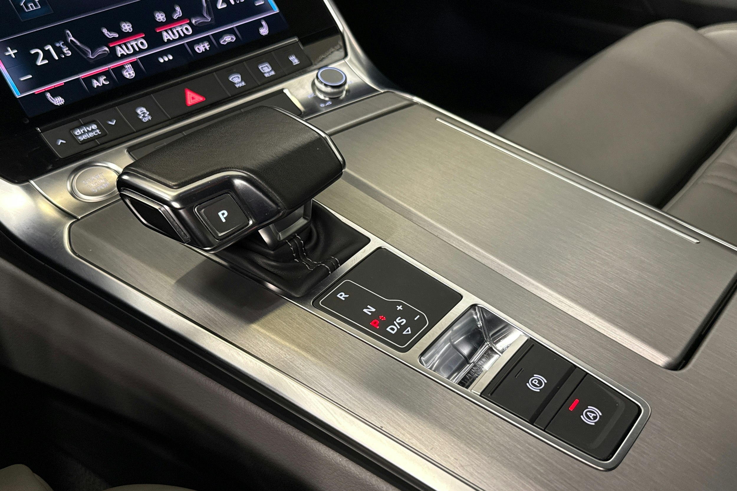 harmaa Audi A7 2019 kuva 33.