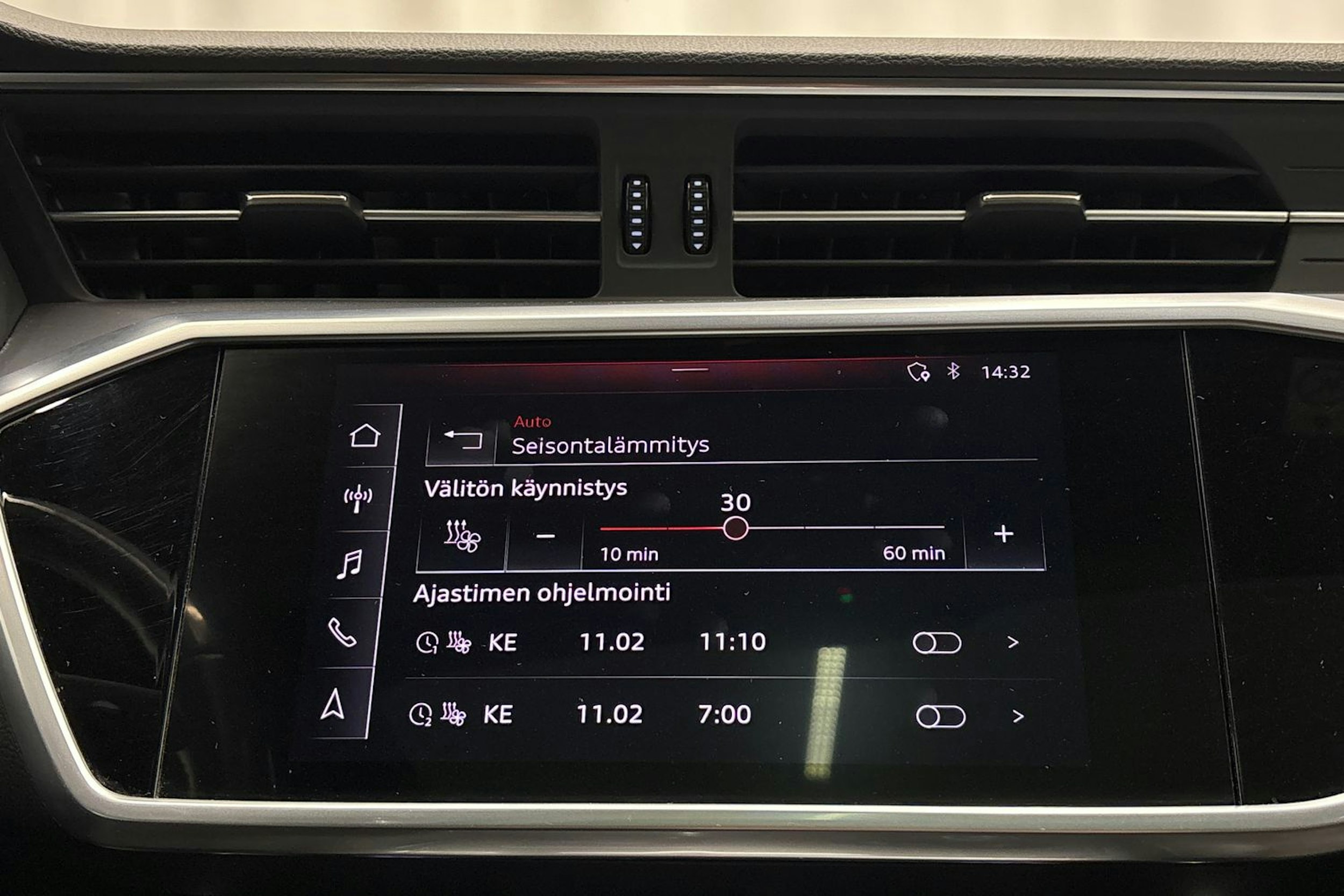 sininen Audi A7 2019 kuva 22.