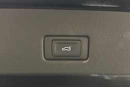 sininen Audi A7 2019 kuva 28.