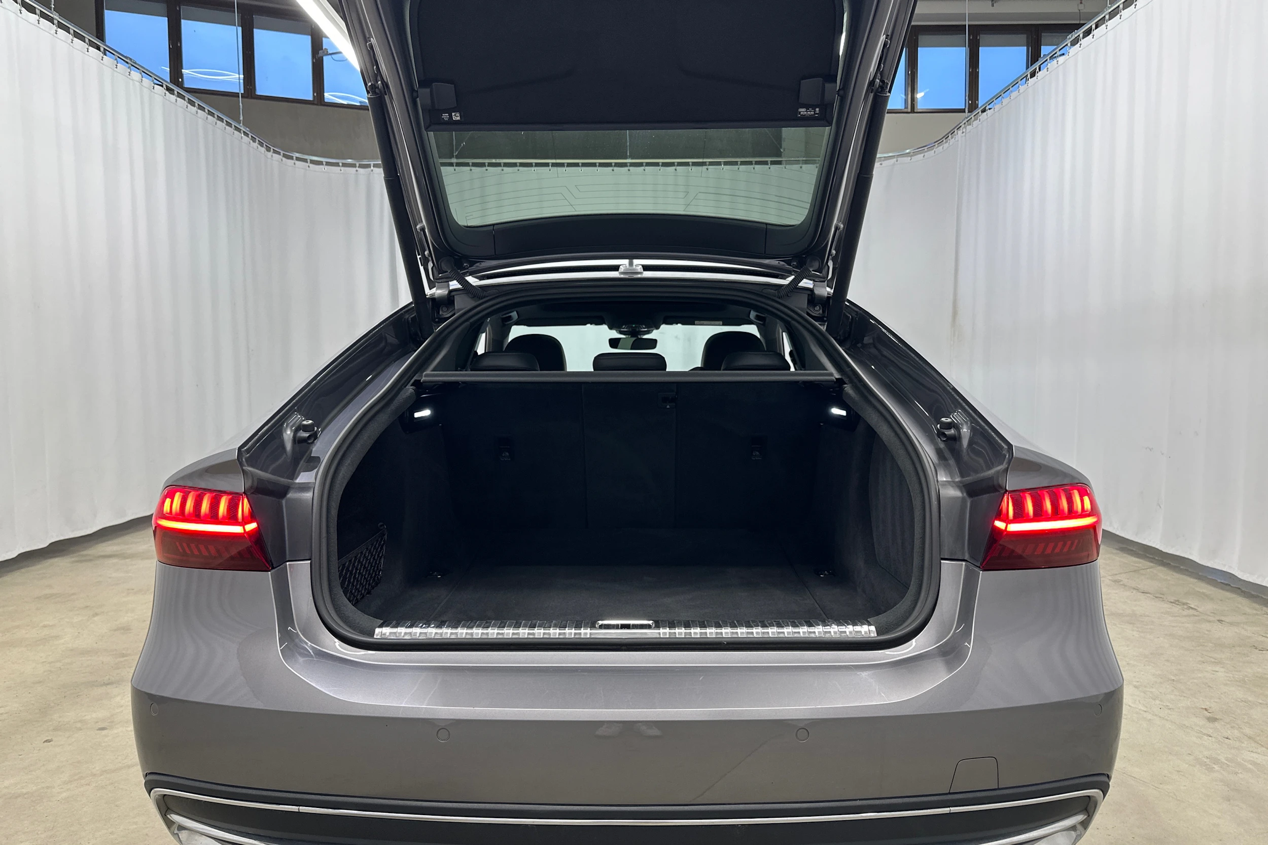 met. harmaa Audi A7 2019 kuva 30.