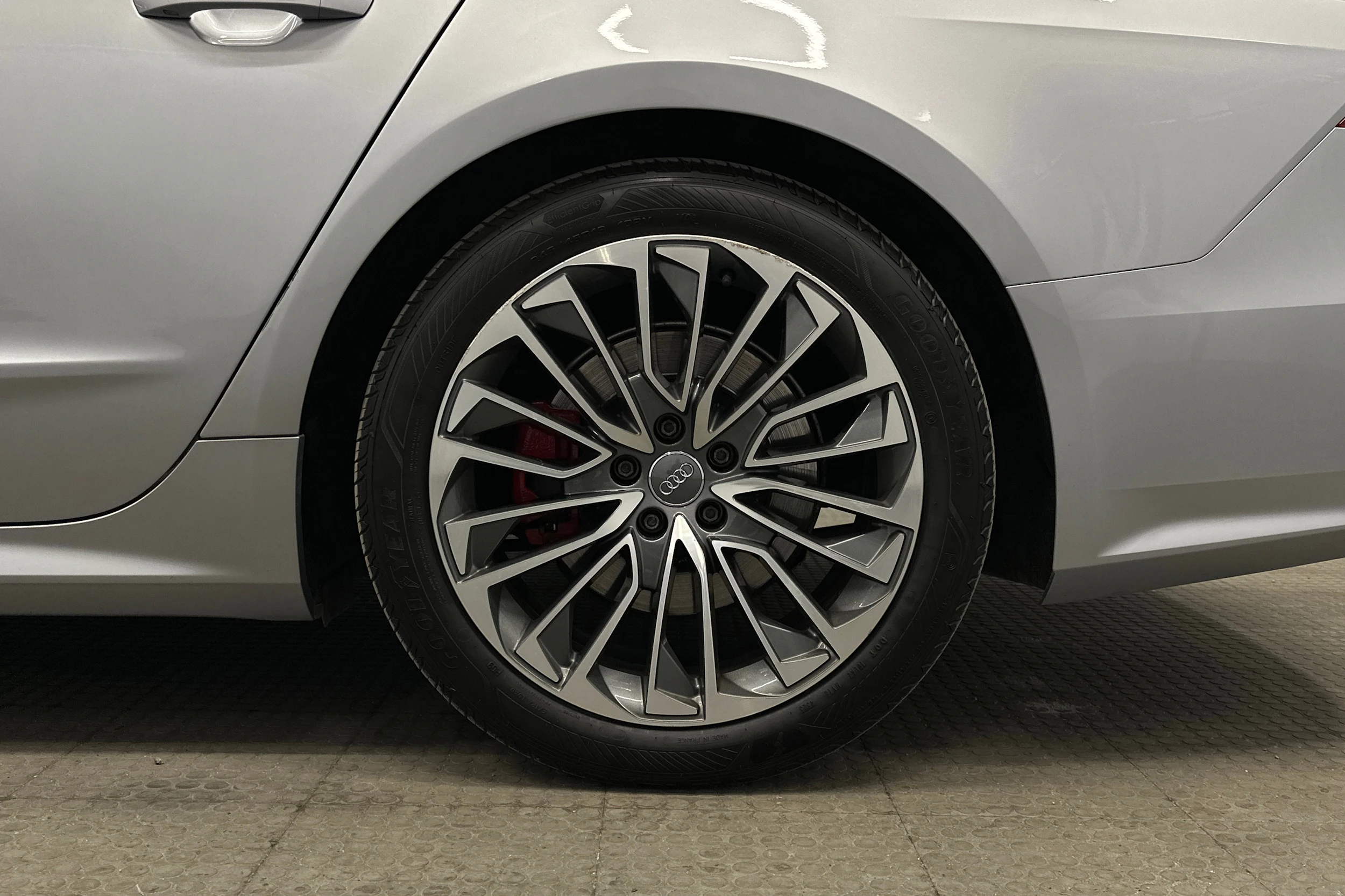 hopea Audi A7 2020 kuva 10.