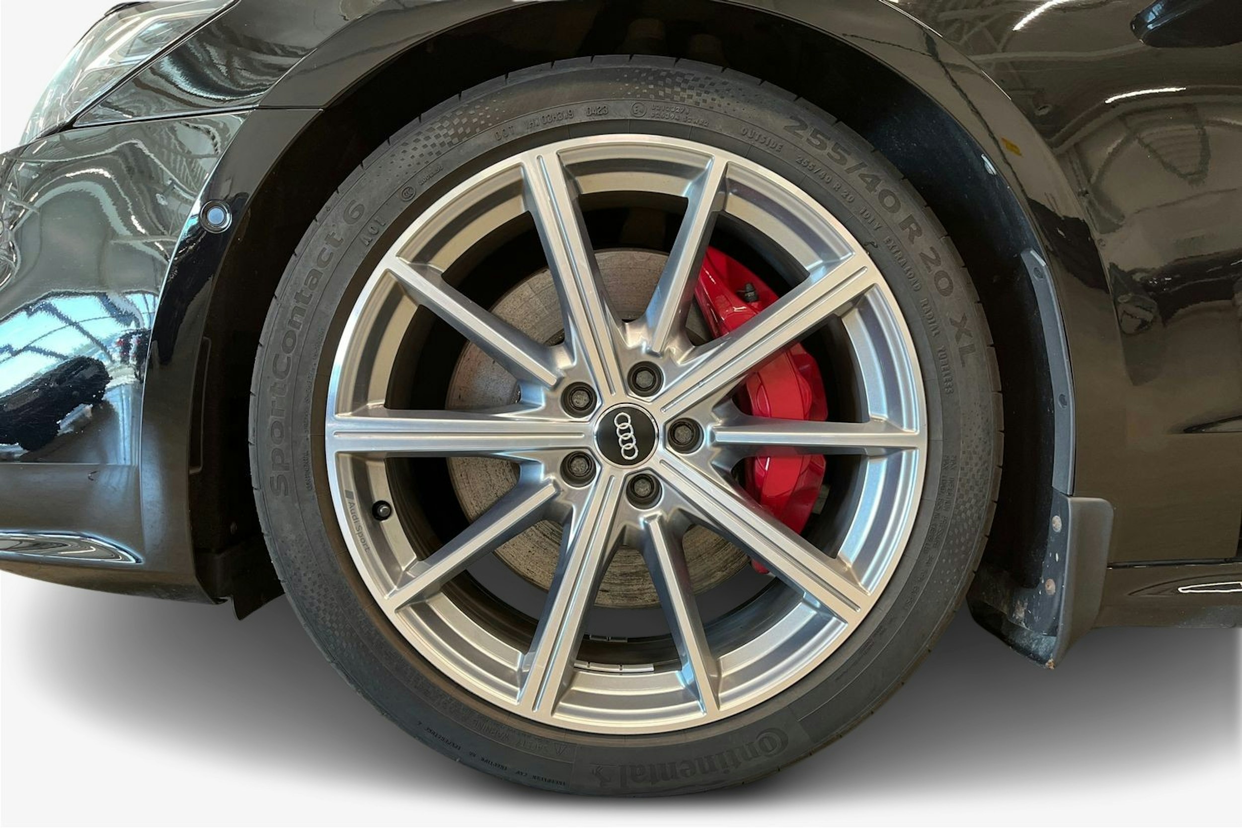 musta Audi A7 2020 kuva 11.