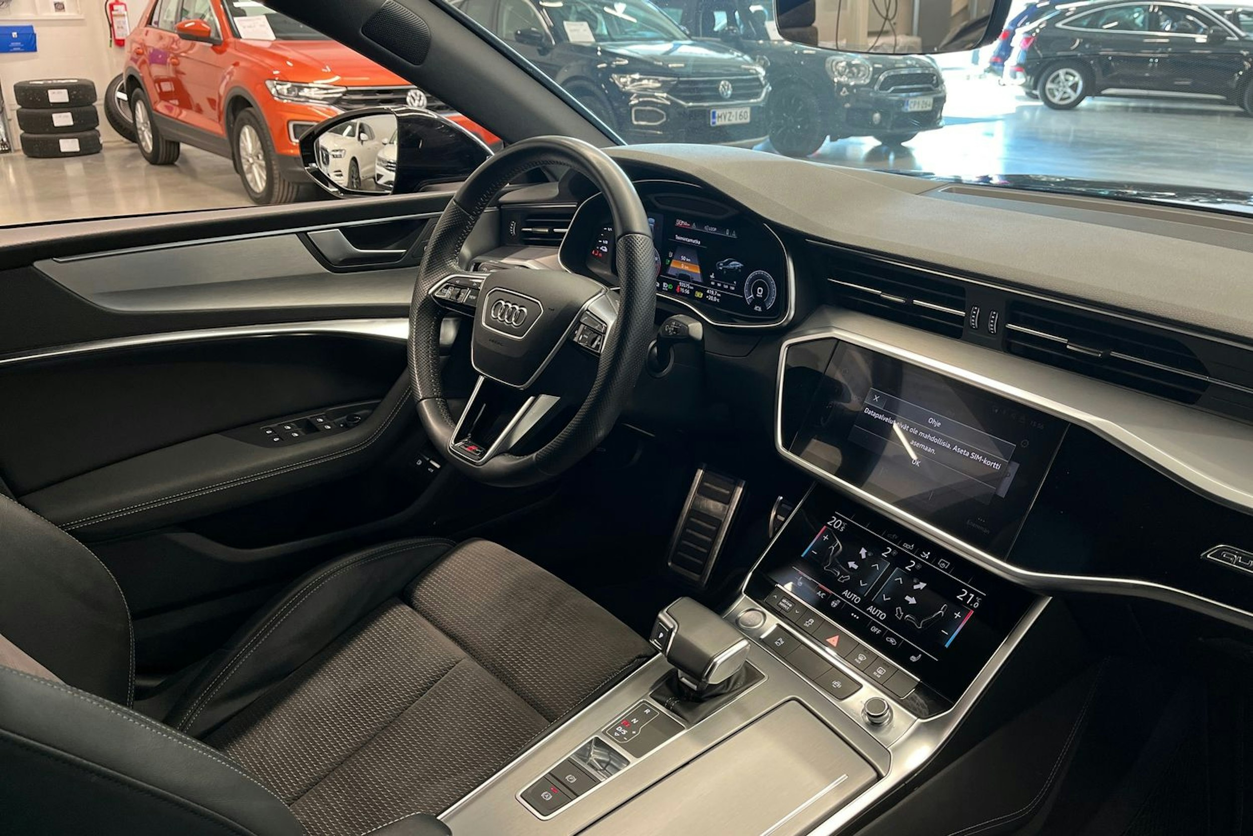 musta Audi A7 2020 kuva 16.