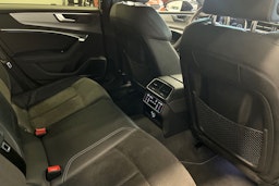 musta Audi A7 2020 kuva 17.