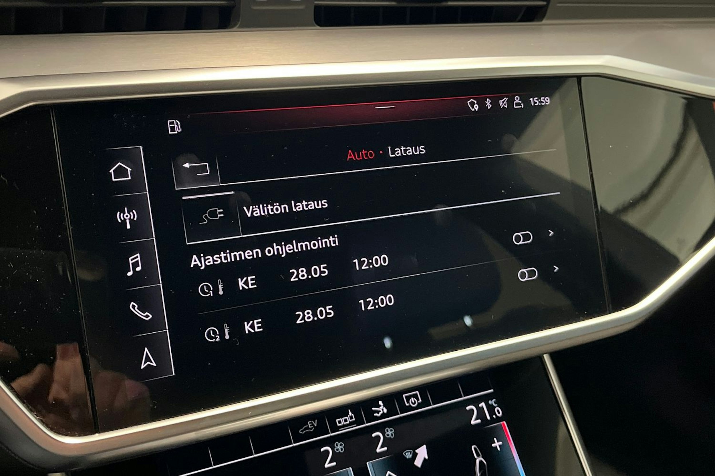 musta Audi A7 2020 kuva 22.